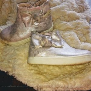 Little Pixie booties